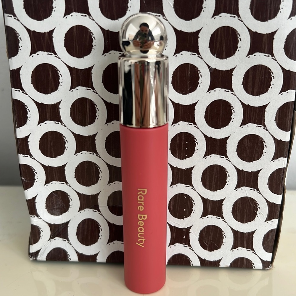 Rare Beauty Tinted Lip Oil in color: Happy